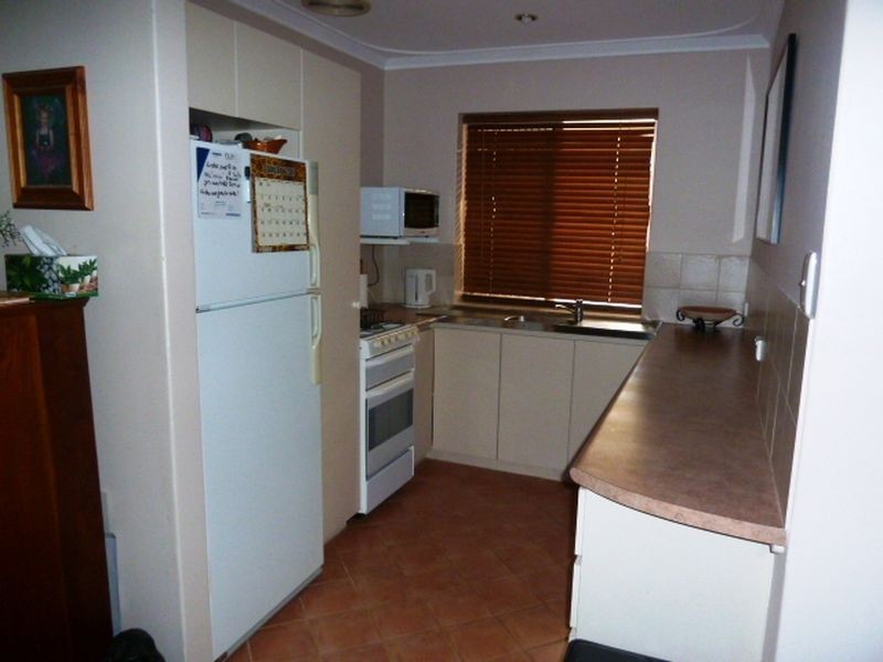 42 Helena Crescent, Thornlie WA 6108