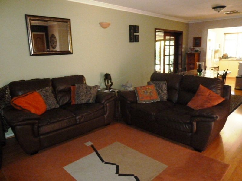 42 Helena Crescent, Thornlie WA 6108