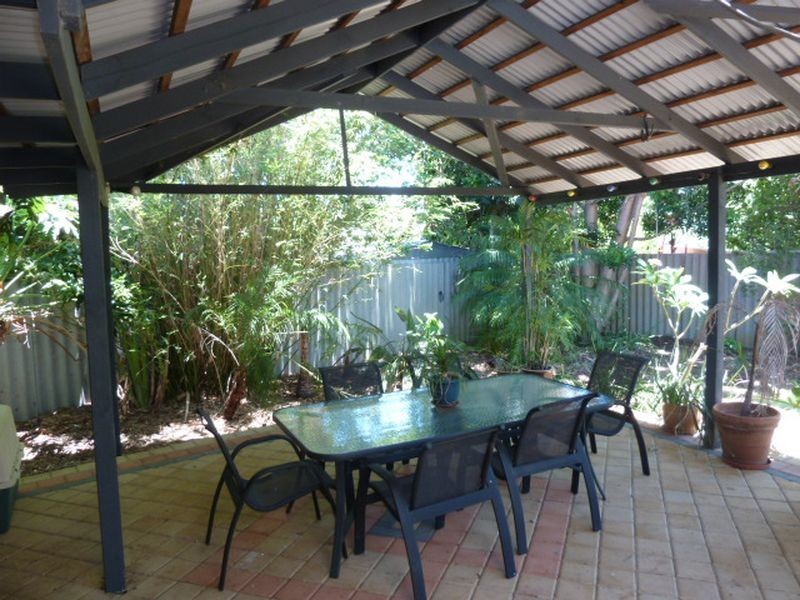 42 Helena Crescent, Thornlie WA 6108