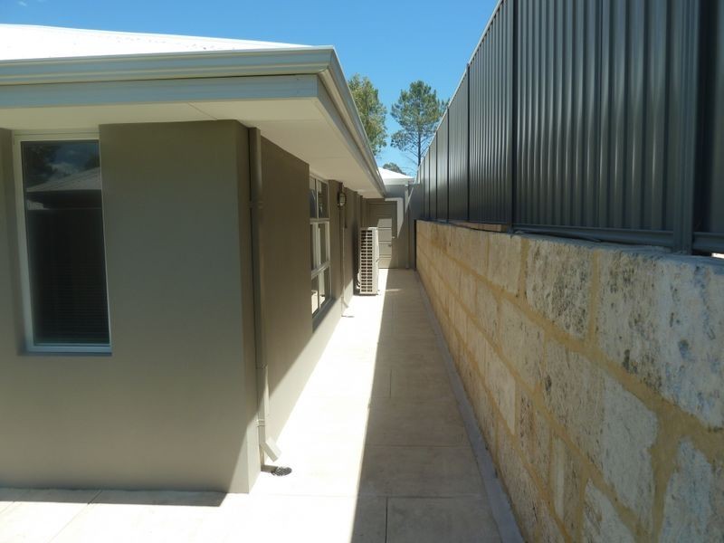 20 Columbia Parkway, Piara Waters WA 6112