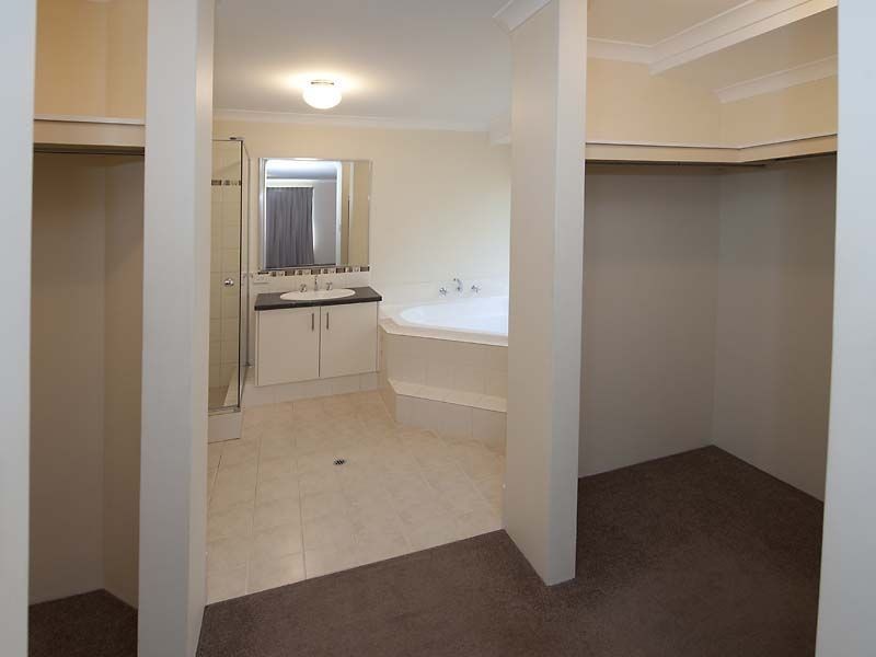 3 Casablanca Avenue, Southern River WA 6110