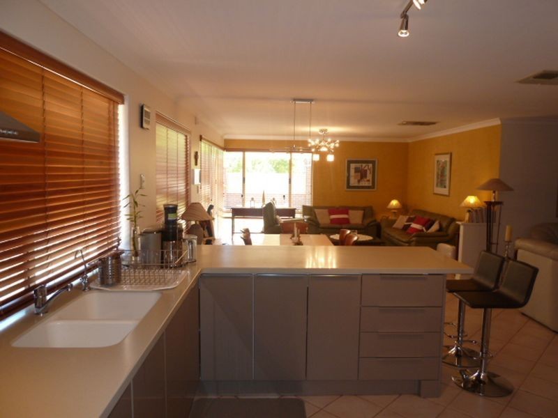 3 Woodspring Trail, Canning Vale WA 6155