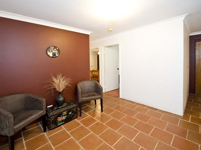 4 Isaacs Court, Huntingdale WA 6110