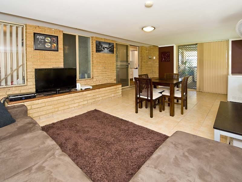 4 Isaacs Court, Huntingdale WA 6110