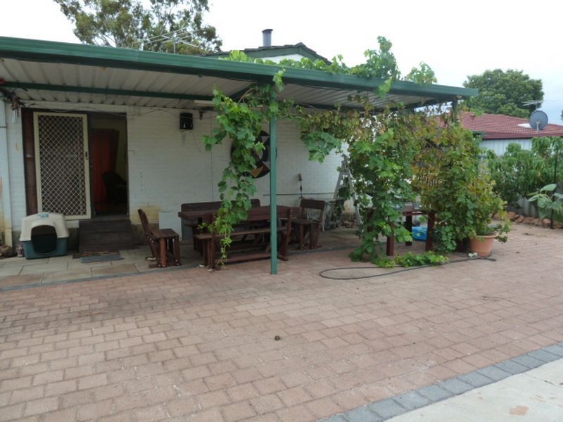 35 Kelton Way, Thornlie WA 6108