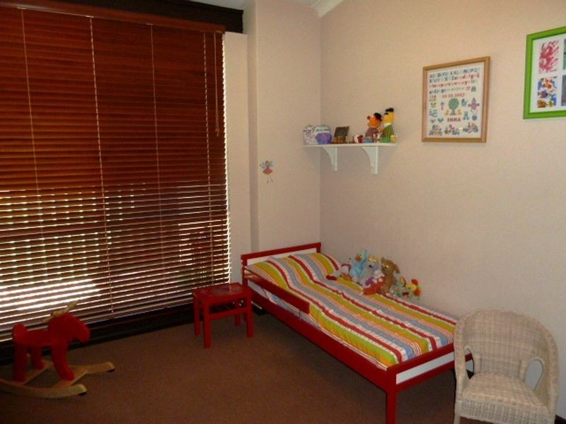 29 Jacobsen Way, Thornlie WA 6108