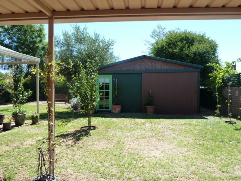29 Jacobsen Way, Thornlie WA 6108