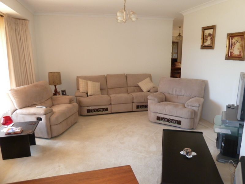 26 Sovereign Drive, Thornlie WA 6108
