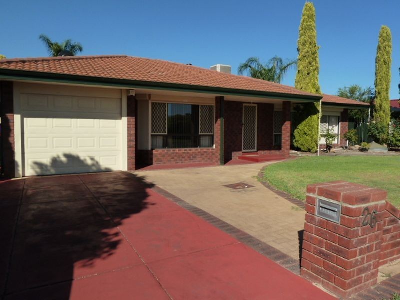26 Sovereign Drive, Thornlie WA 6108