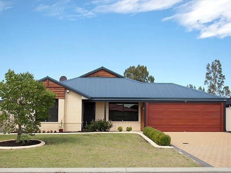 37 Serpentine Meander, Gosnells WA 6110