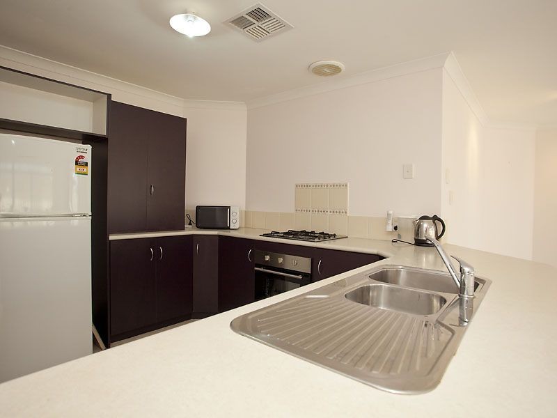 37 Serpentine Meander, Gosnells WA 6110