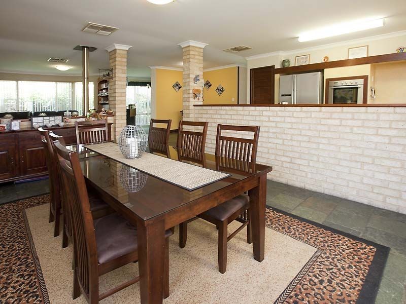 10 Gimlet Place, Thornlie WA 6108