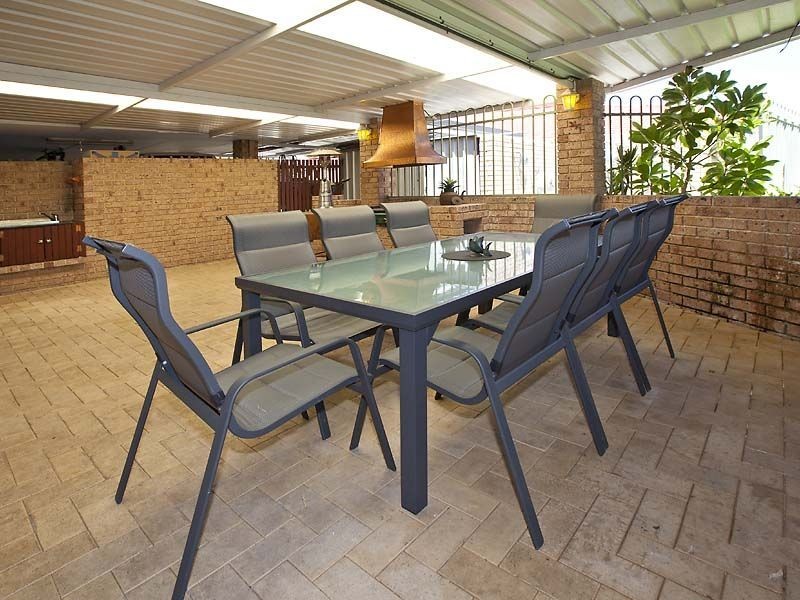 10 Gimlet Place, Thornlie WA 6108