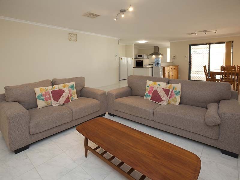 9 Ashford Road, High Wycombe WA 6057