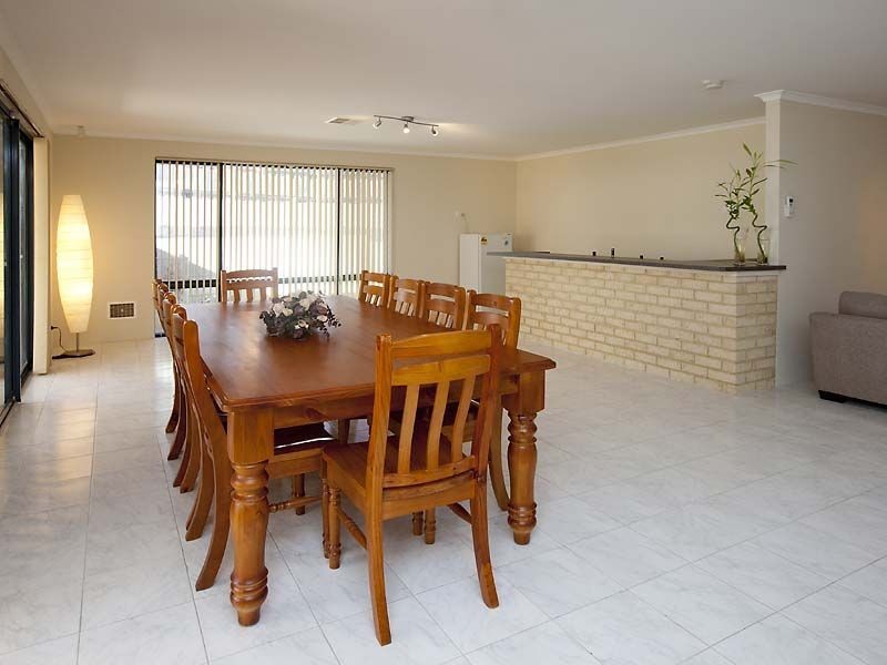 9 Ashford Road, High Wycombe WA 6057