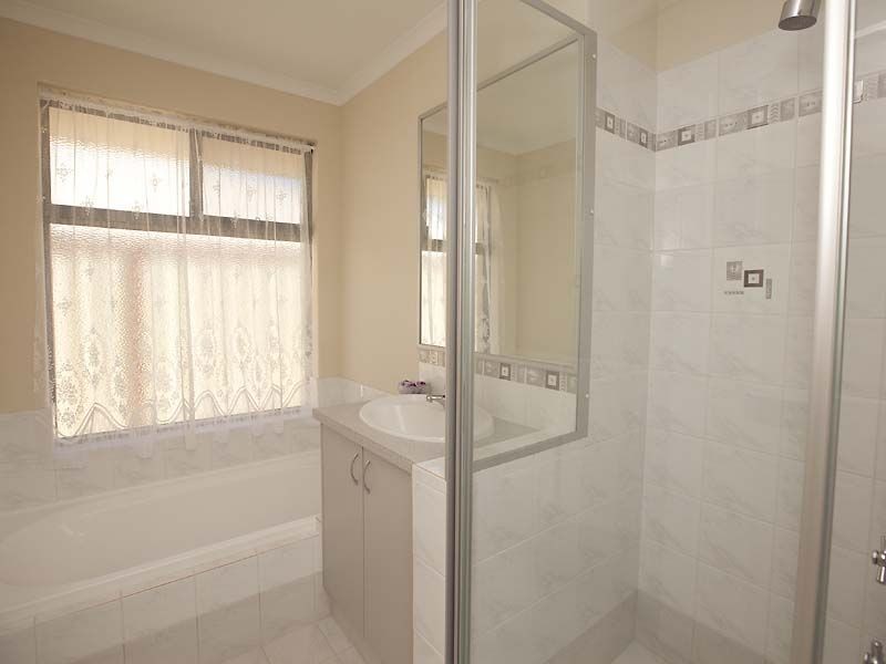 9 Ashford Road, High Wycombe WA 6057