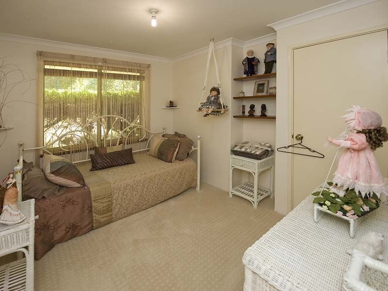 34 Livingstone Drive, Canning Vale WA 6155