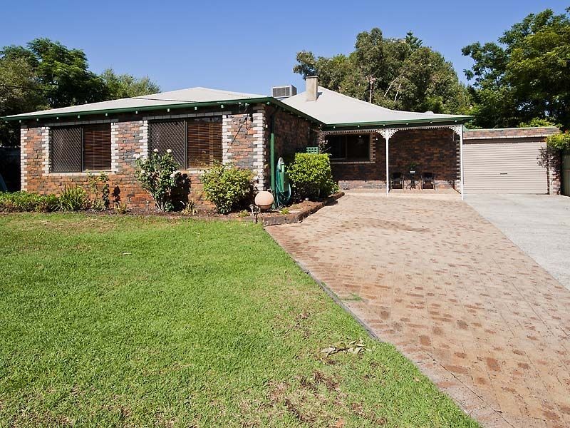 4 Jana Road, Thornlie WA 6108