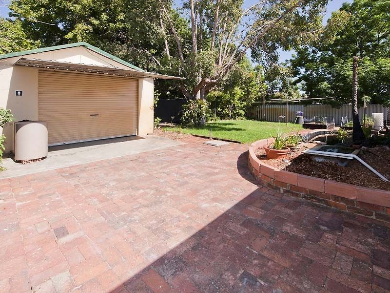 4 Jana Road, Thornlie WA 6108