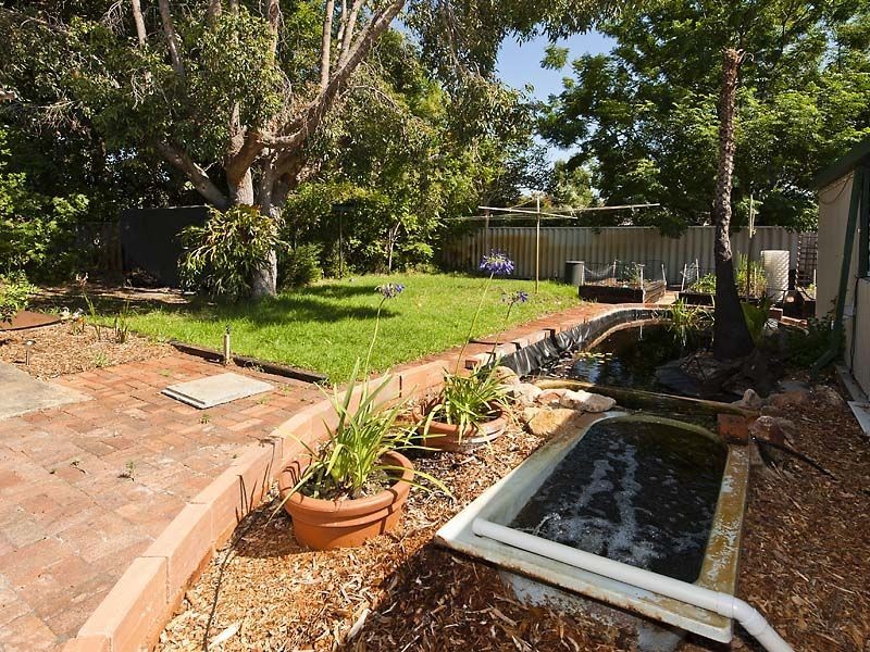 4 Jana Road, Thornlie WA 6108