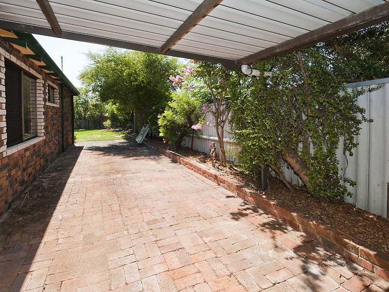 4 Jana Road, Thornlie WA 6108