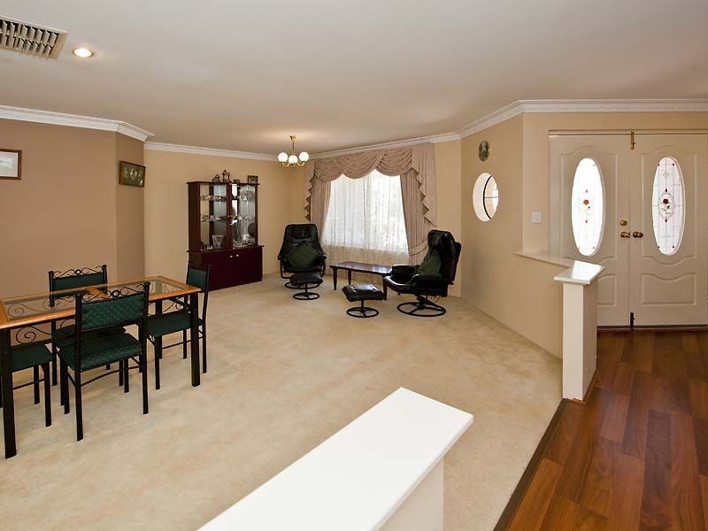 6 Nutbush Court, Thornlie WA 6108