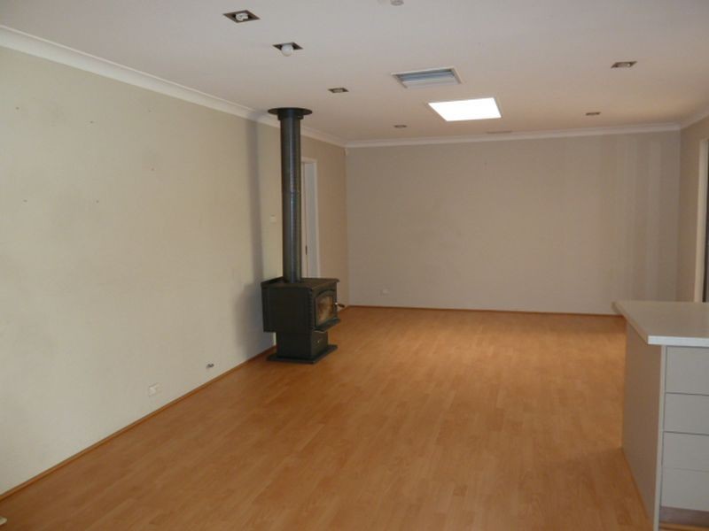 59 Grenadier Drive, Thornlie WA 6108