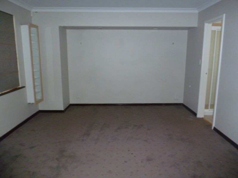 59 Grenadier Drive, Thornlie WA 6108