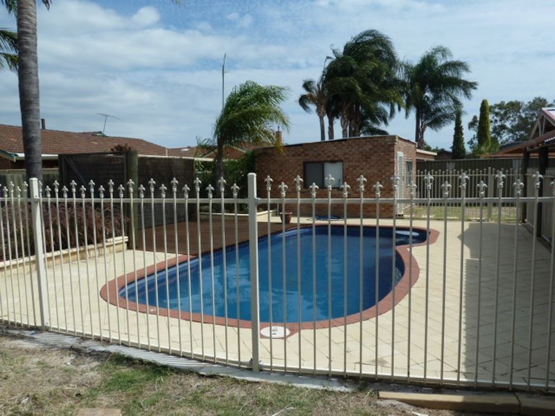 59 Grenadier Drive, Thornlie WA 6108