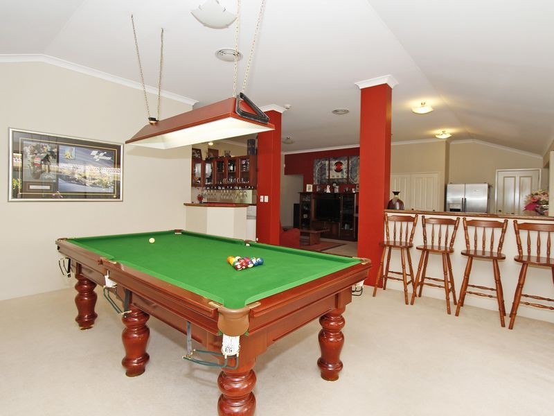 152 Southacre Drive, Canning Vale WA 6155