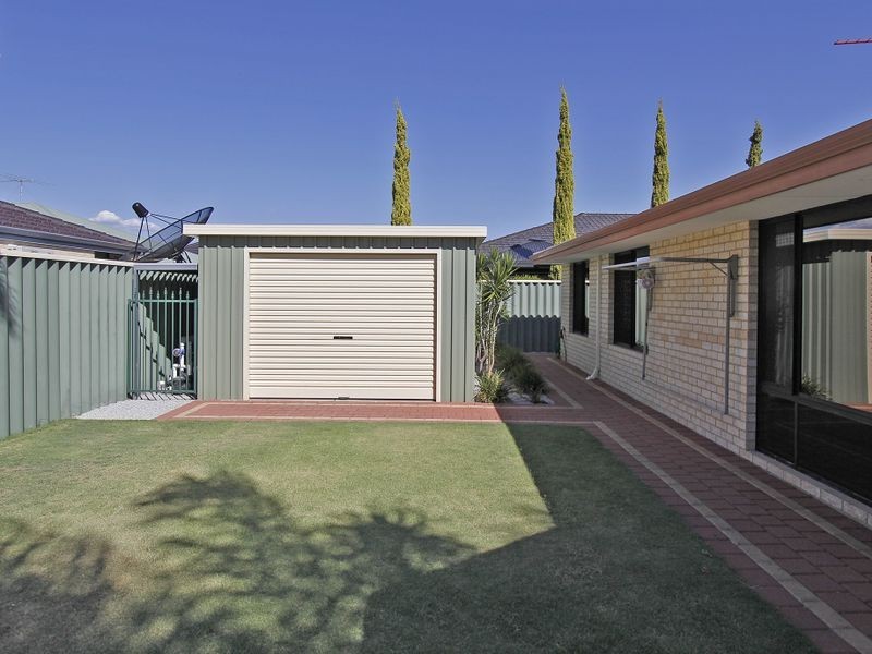152 Southacre Drive, Canning Vale WA 6155