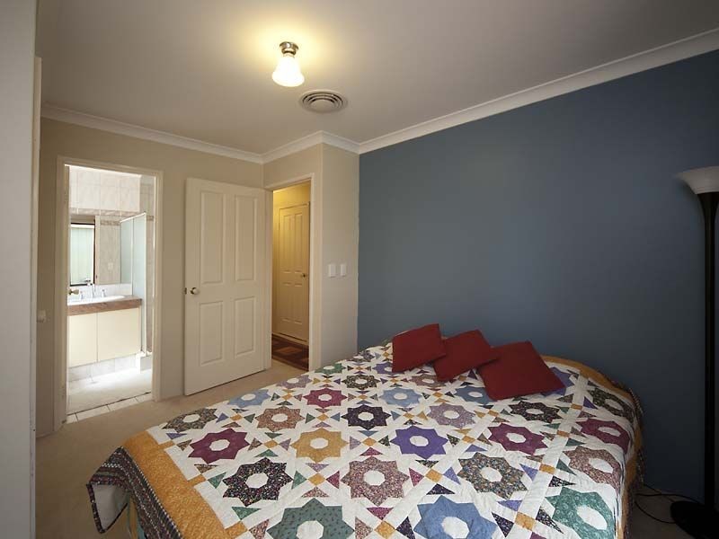 152 Southacre Drive, Canning Vale WA 6155