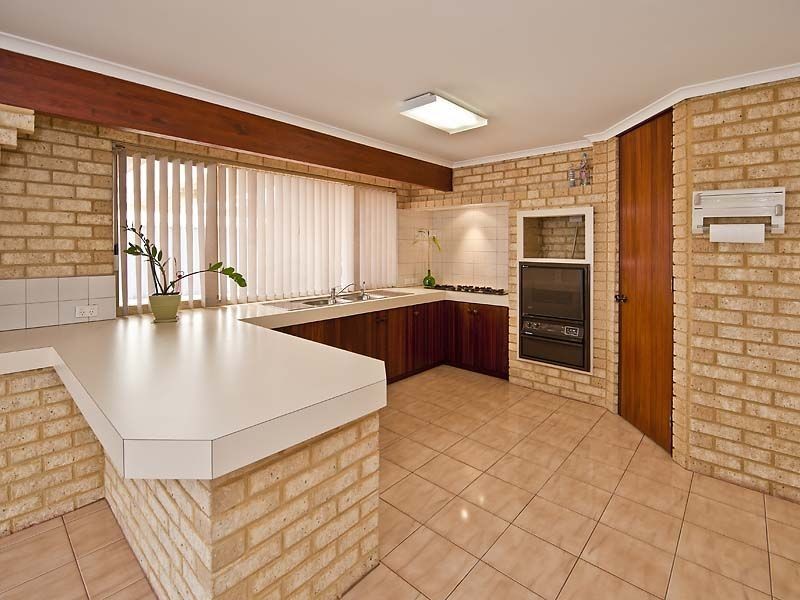 5 Reed Close, Thornlie WA 6108