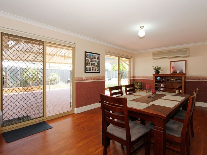 43 Redheart Drive, Thornlie WA 6108