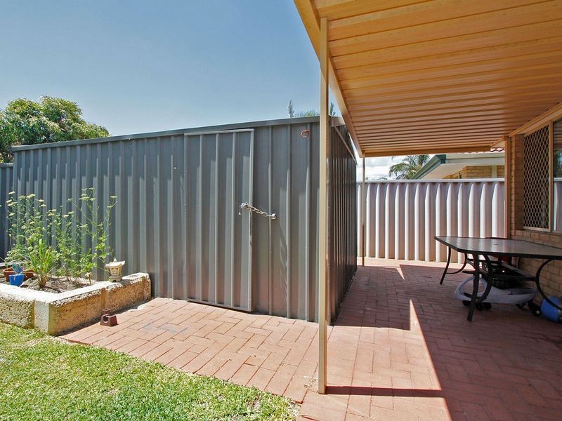 43 Redheart Drive, Thornlie WA 6108