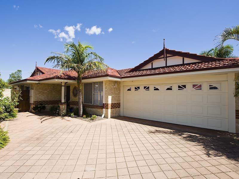 2/25 Tea Tree Way, Thornlie WA 6108