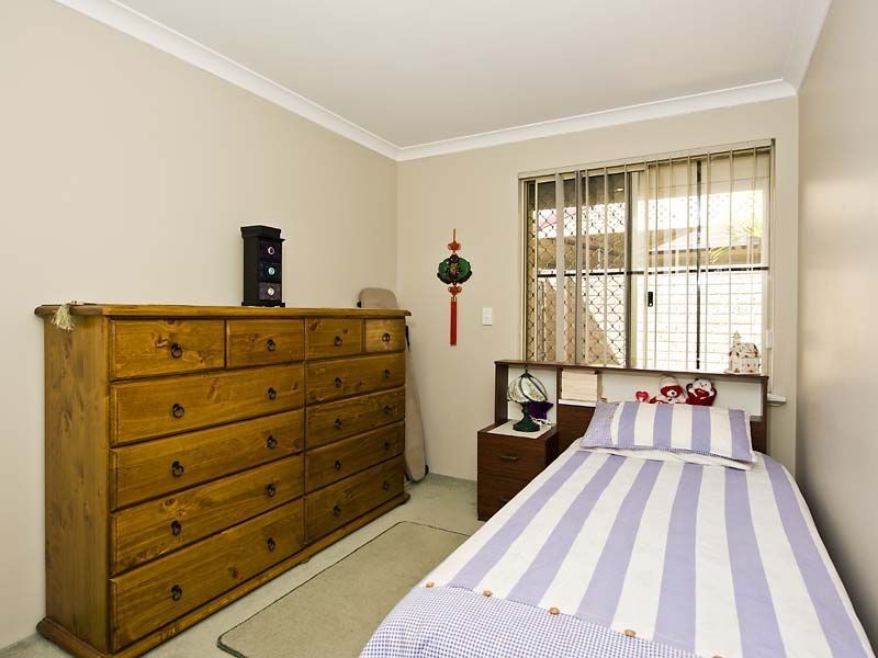 2/25 Tea Tree Way, Thornlie WA 6108