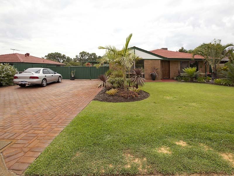 8 Chamberlain Street, Gosnells WA 6110