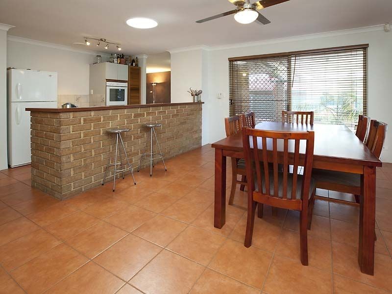 8 Chamberlain Street, Gosnells WA 6110