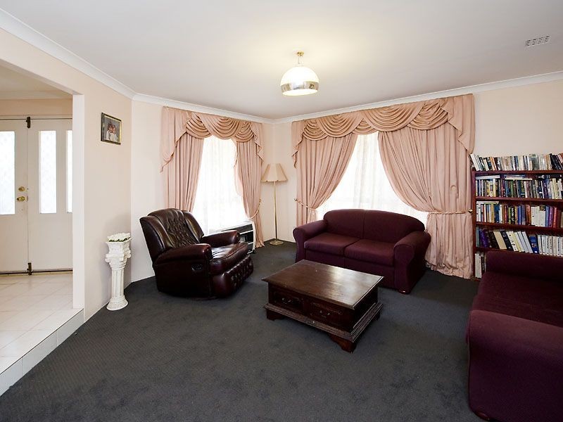20 Cavalier Court, Thornlie WA 6108