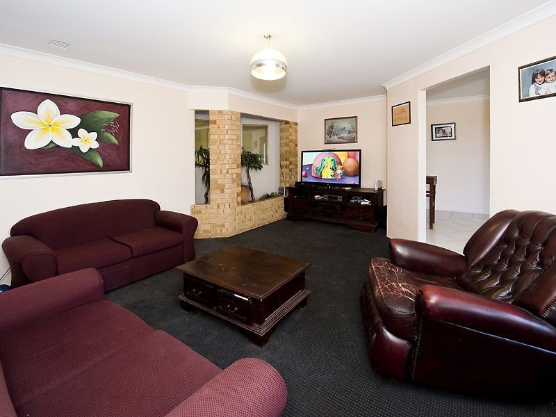 20 Cavalier Court, Thornlie WA 6108