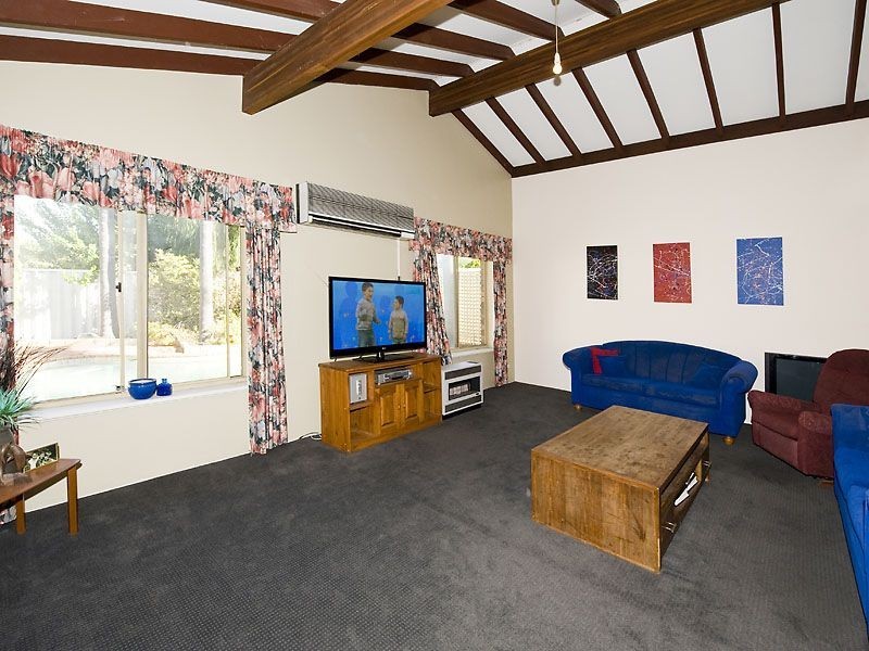 20 Cavalier Court, Thornlie WA 6108