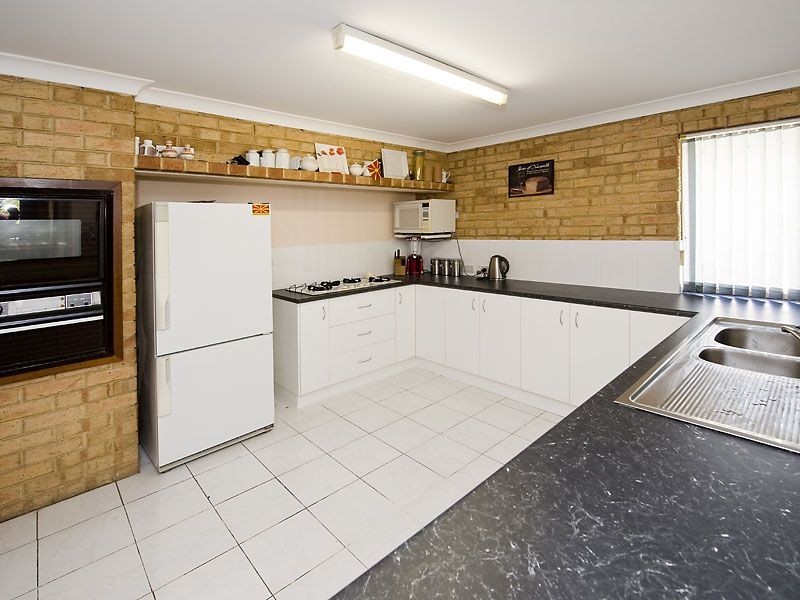 20 Cavalier Court, Thornlie WA 6108