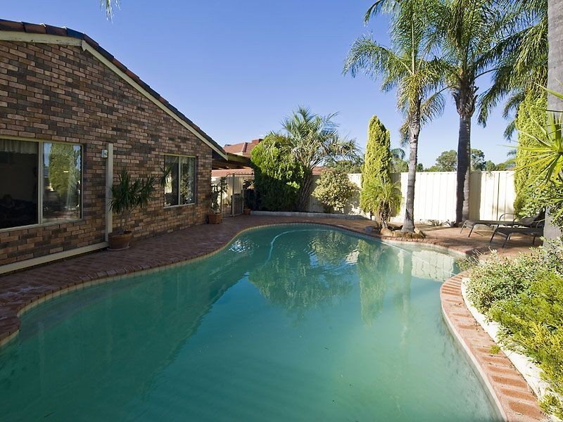 20 Cavalier Court, Thornlie WA 6108