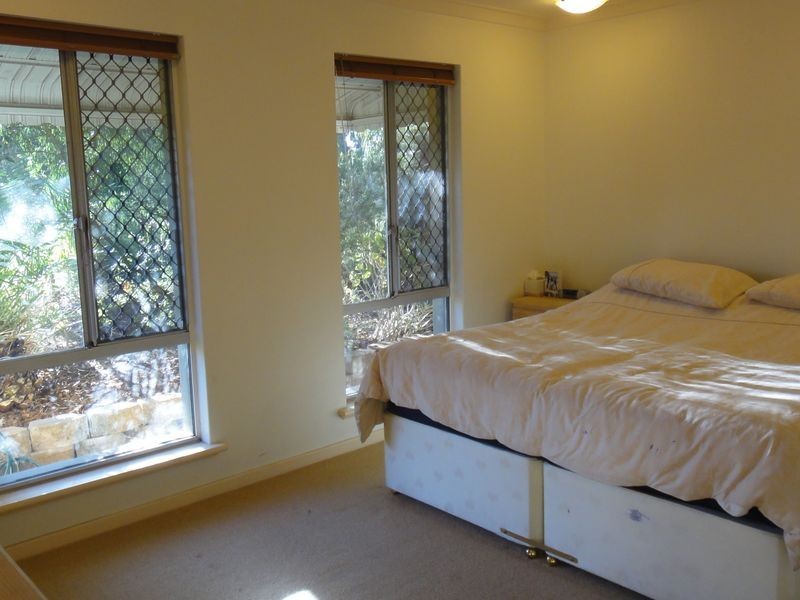 12 Gaze Court, Thornlie WA 6108