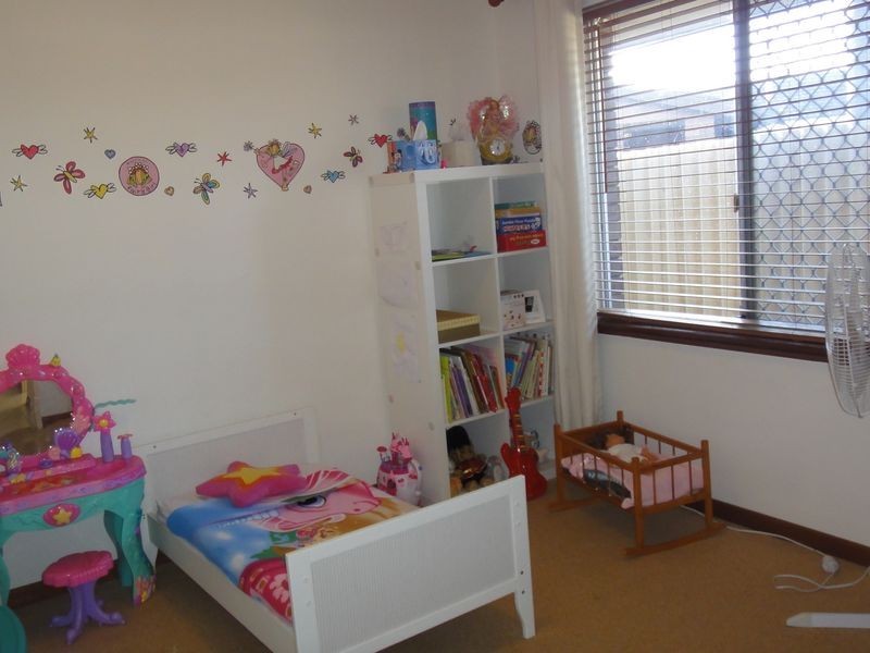 12 Gaze Court, Thornlie WA 6108