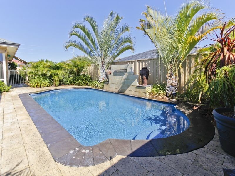 15 McKim Street, Canning Vale WA 6155