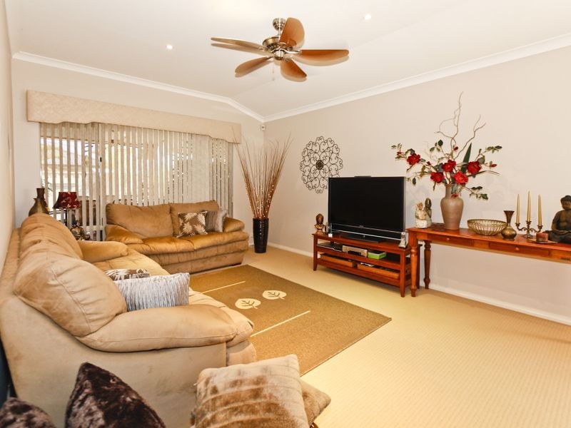 15 McKim Street, Canning Vale WA 6155