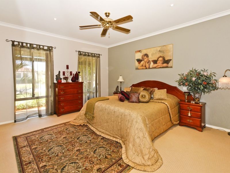 15 McKim Street, Canning Vale WA 6155