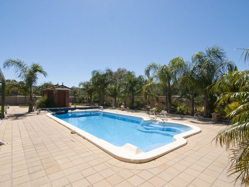 110 Mills Road, Martin WA 6110